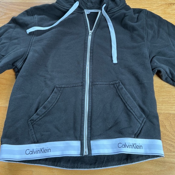 Woman’s Calvin Klein hoodie with zipper, size small - Picture 2 of 2